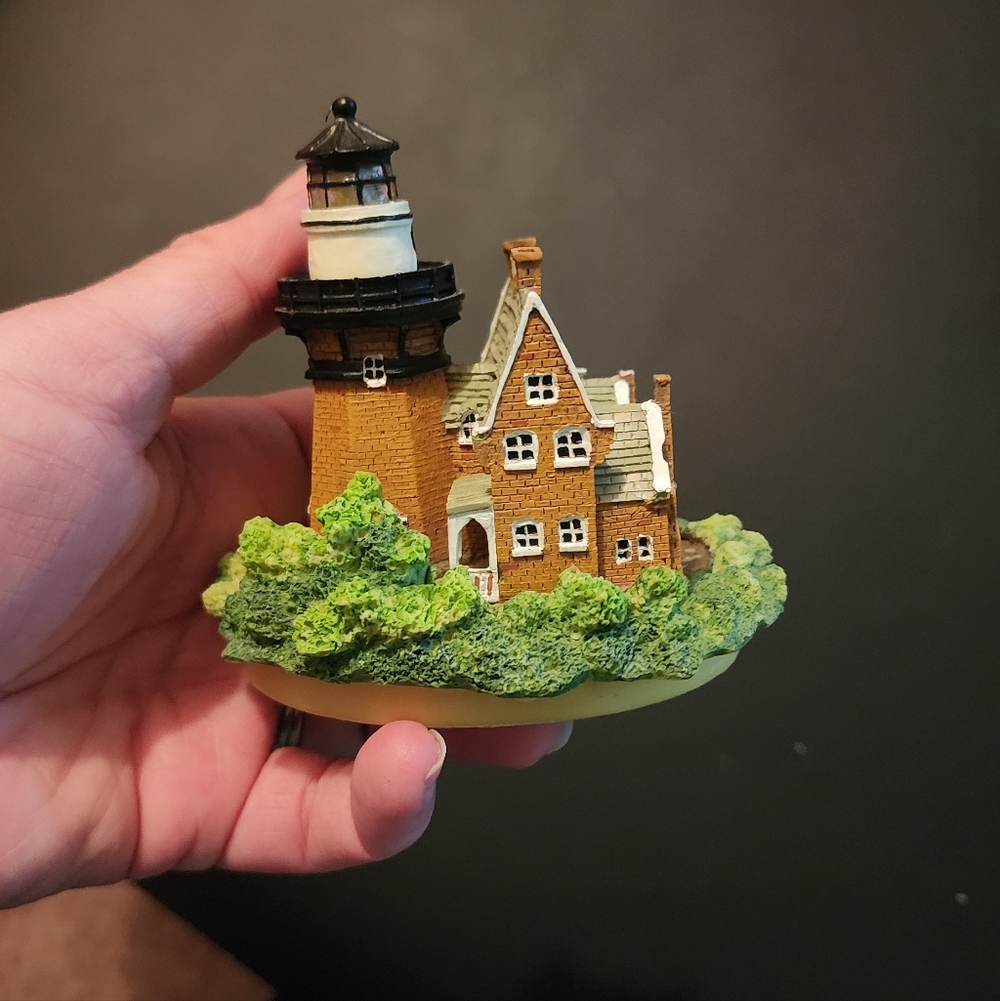 Miniature Lighthouse Figurine Plays Music